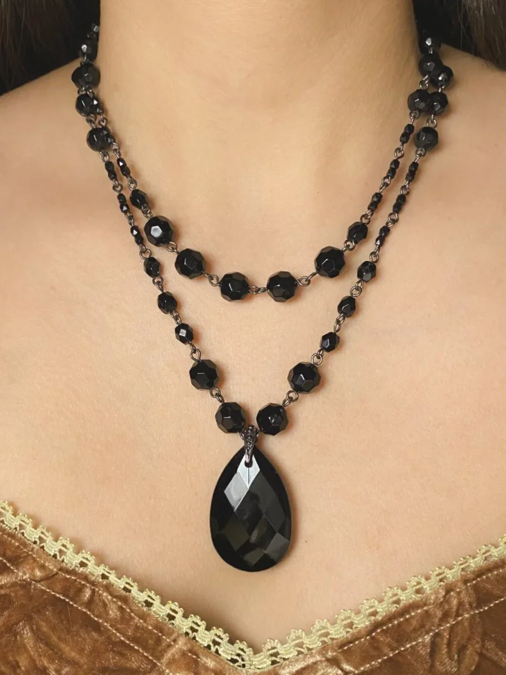 Avon Victorian Gothic Black Acrylic Jewel Beaded Teardop Layered Chain Necklace